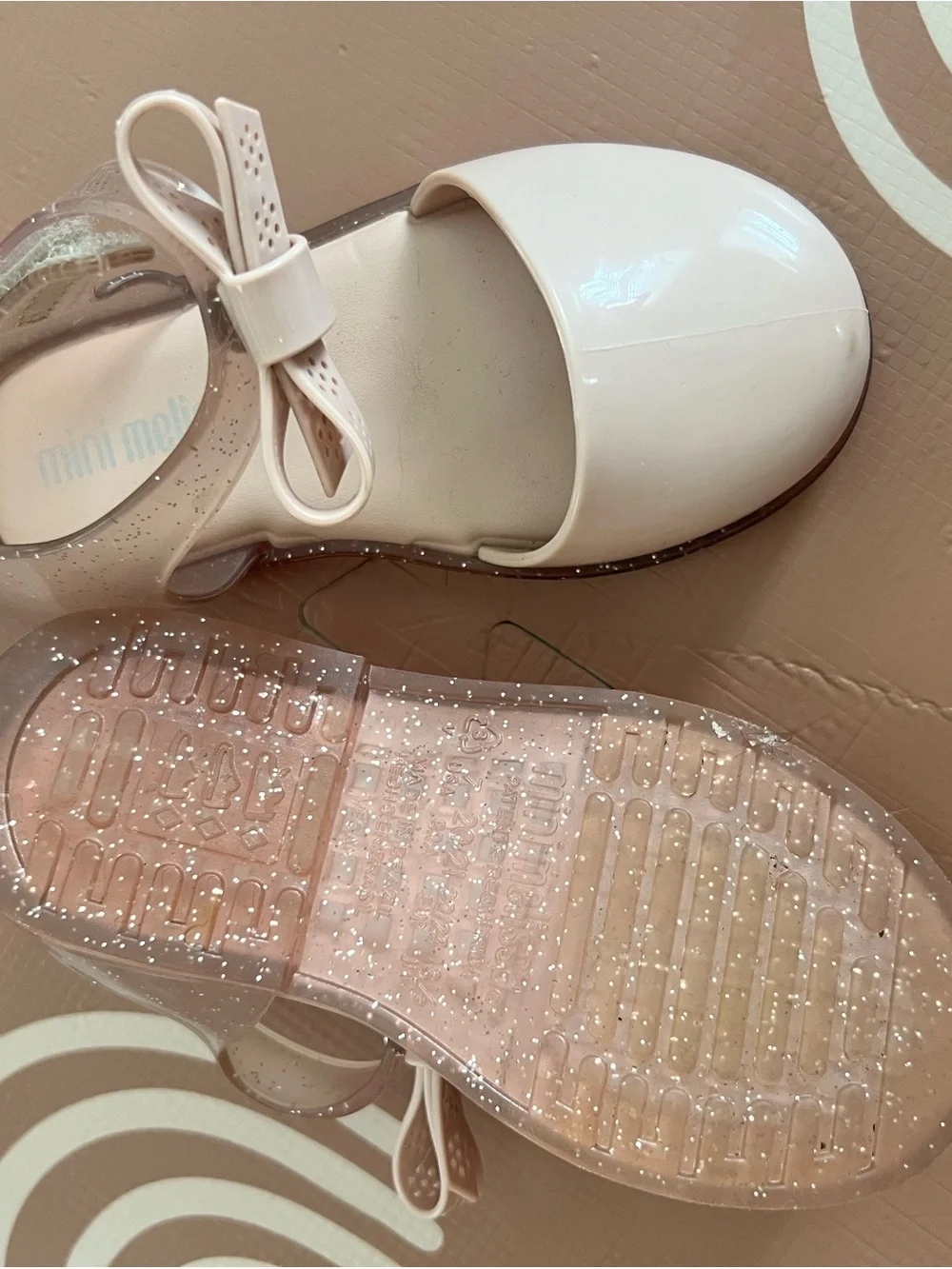 Mini Melissa Girls' Patent Bow Jelly Flats - Light Pink